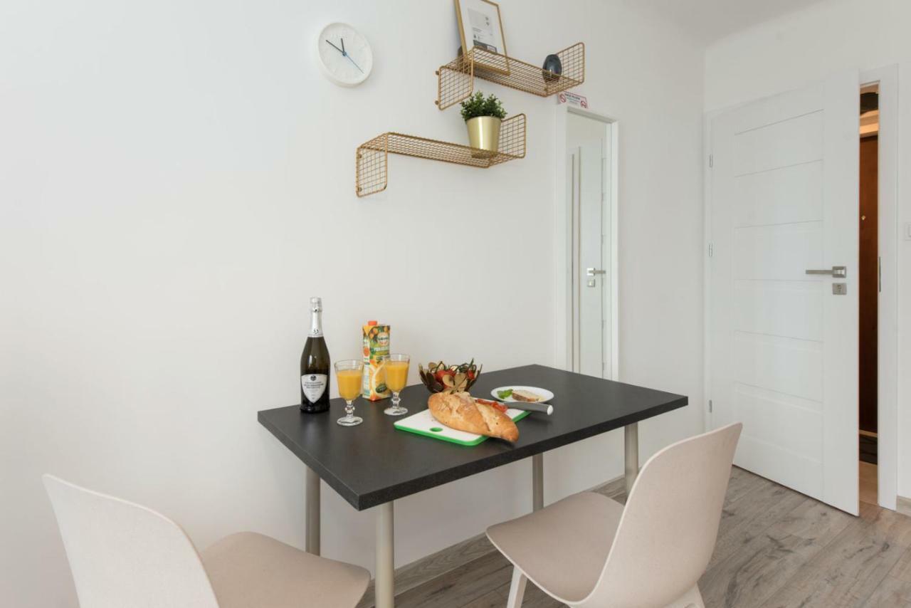 Superapart Belwederska A Ministudio, Balcony, Kitchen, Pet-Friendly, Tv & Wifi Varşovia Exterior foto